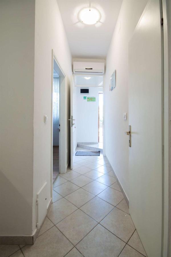 אומאג Apartments Dara מראה חיצוני תמונה