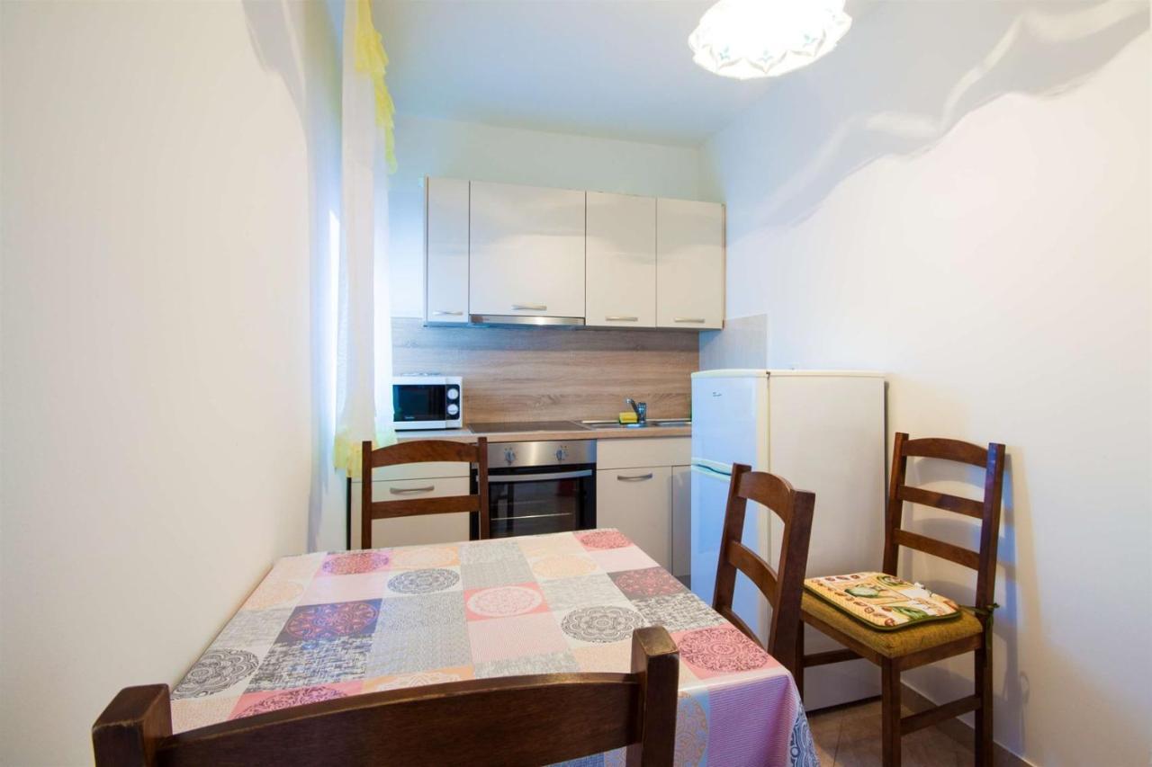 אומאג Apartments Dara מראה חיצוני תמונה