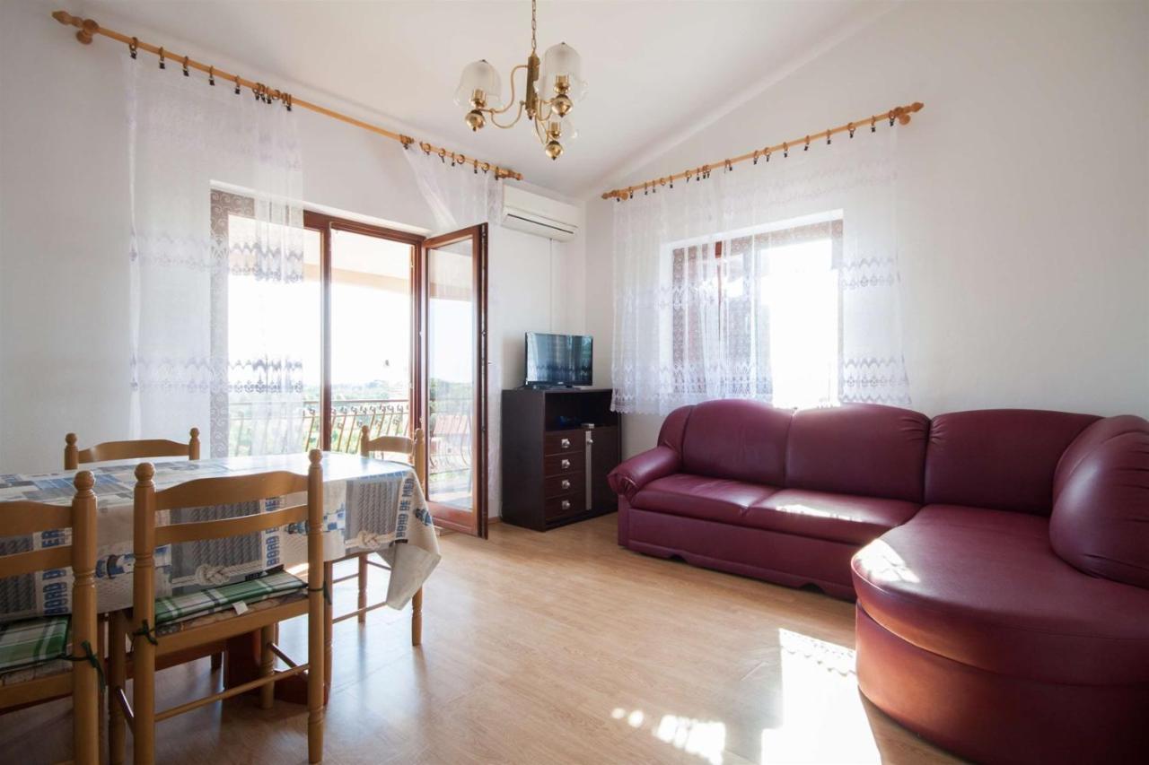 אומאג Apartments Dara מראה חיצוני תמונה